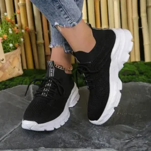 Nanaoutfit Women Fashionable Casual Solid Color Lace-Up Sneakers